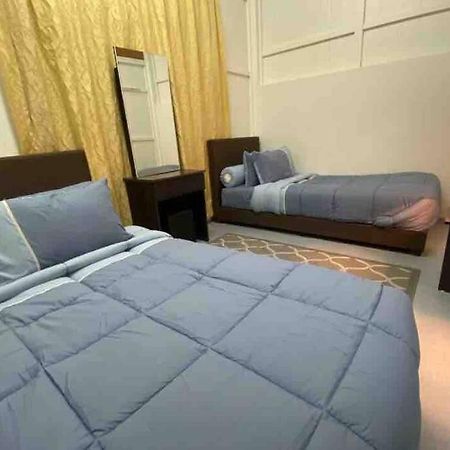 De Rhumaa Homestay 쿠알라트렝가누 외부 사진