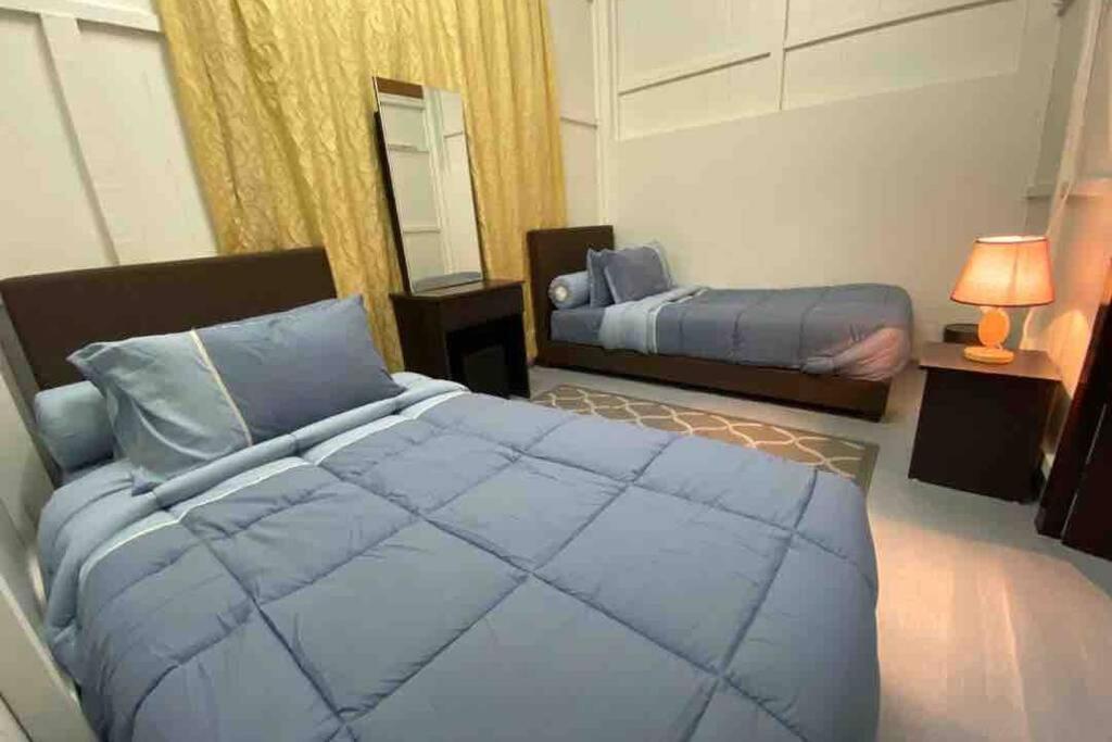 De Rhumaa Homestay 쿠알라트렝가누 외부 사진