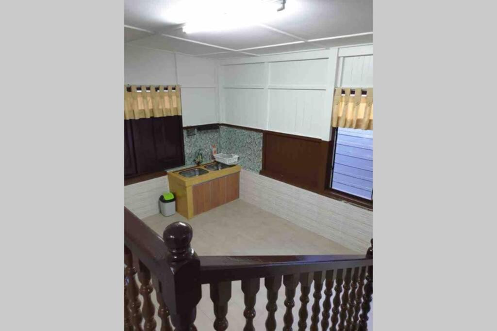 De Rhumaa Homestay 쿠알라트렝가누 외부 사진